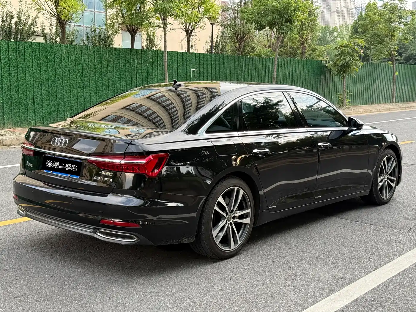 Фото 7 - Audi A6L
