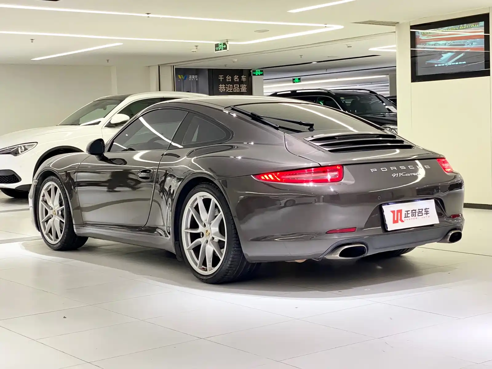 صورة 3 - Porsche 911