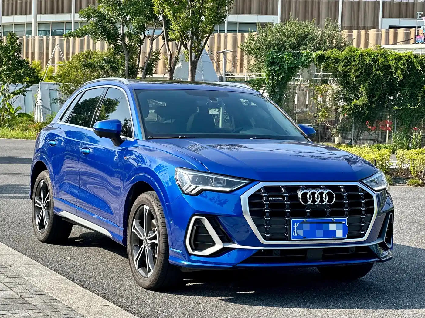 Фото 3 - Audi Q3