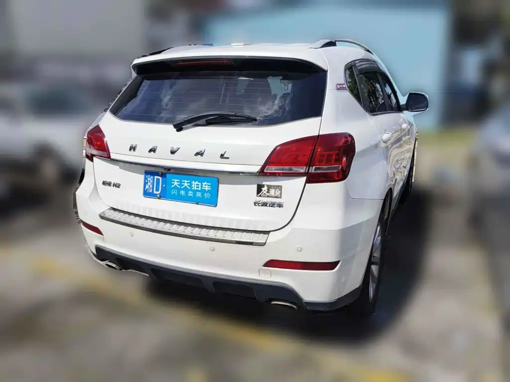 Photo 2 - Haval H2