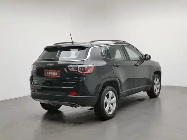 Jeep Compass 2020 220T Automatic AWD Elite Edition — фото 2