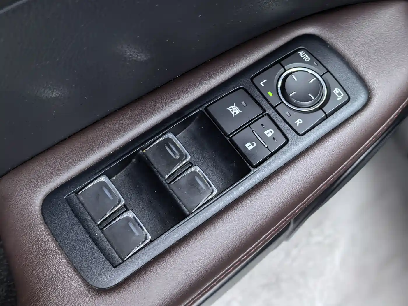 Lexus RX 2016 300 4WD Elegance Edition (China V) фото 20