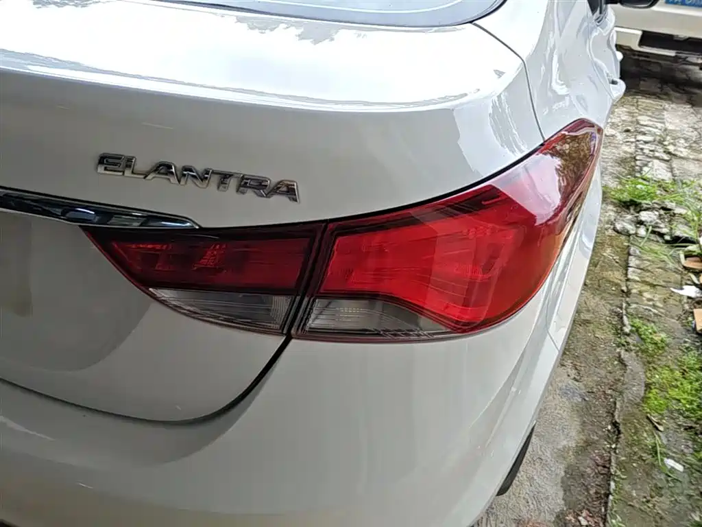 Hyundai Langdong 2016 1.6L Automatic Smart Edition фото 8