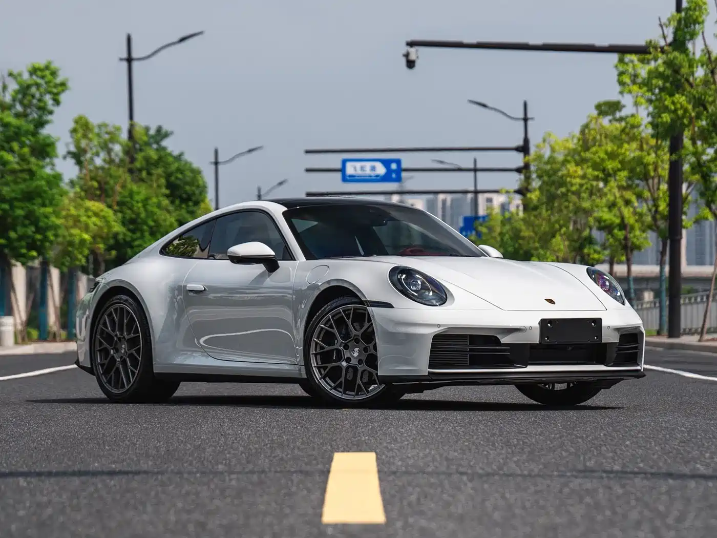 Photo 3 - Porsche 911
