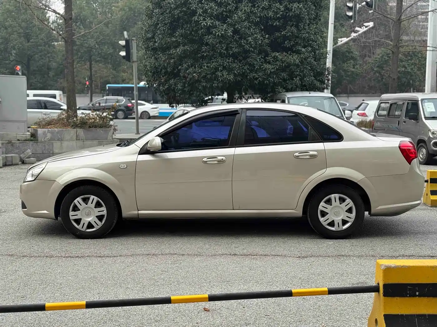 Buick Excelle 2013 1.5L Automatic Classic фото 4