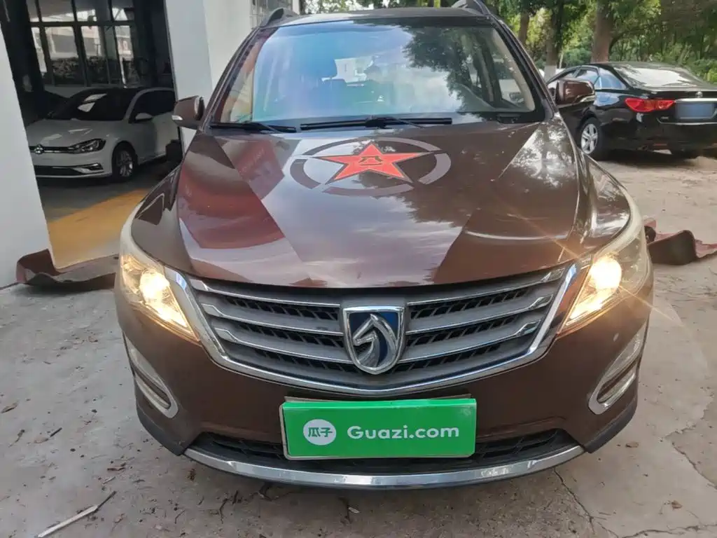 Baojun 560 2015 2015 1.8L Manual Elite