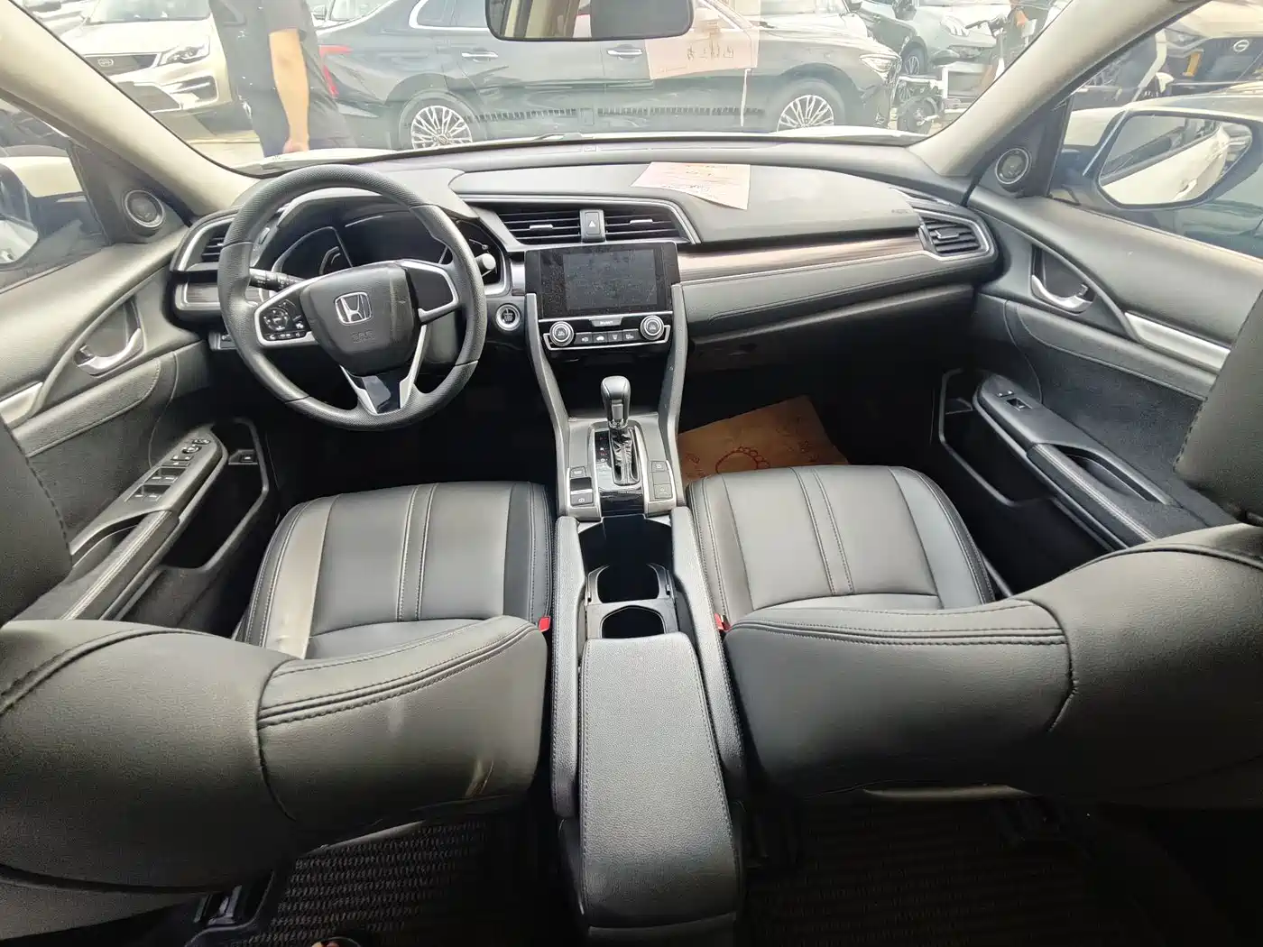 Фото 7 - Honda Civic