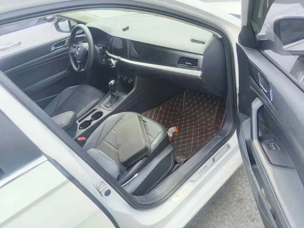 Photo 10 - Volkswagen Lavida
