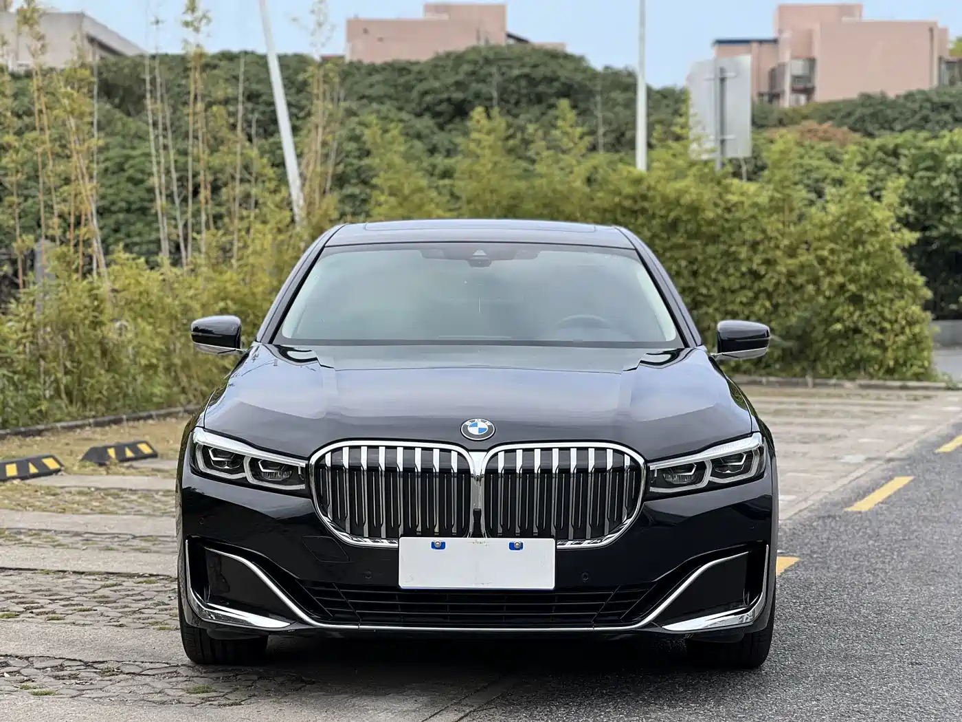 BMW 7 Series 2019 Facelift 740Li Leading Luxury Package фото 2