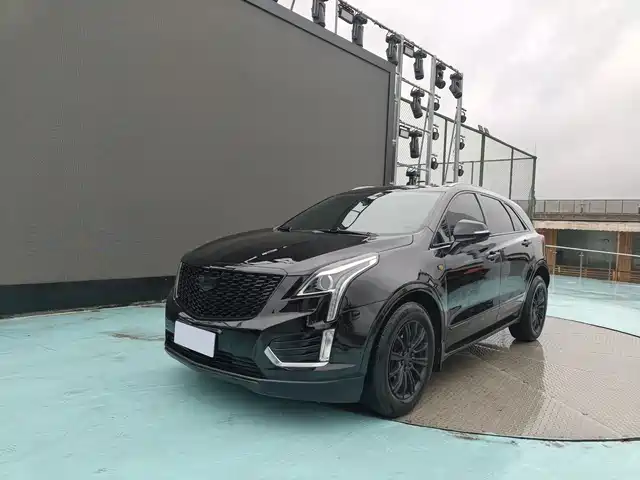 CADILLAC XT5