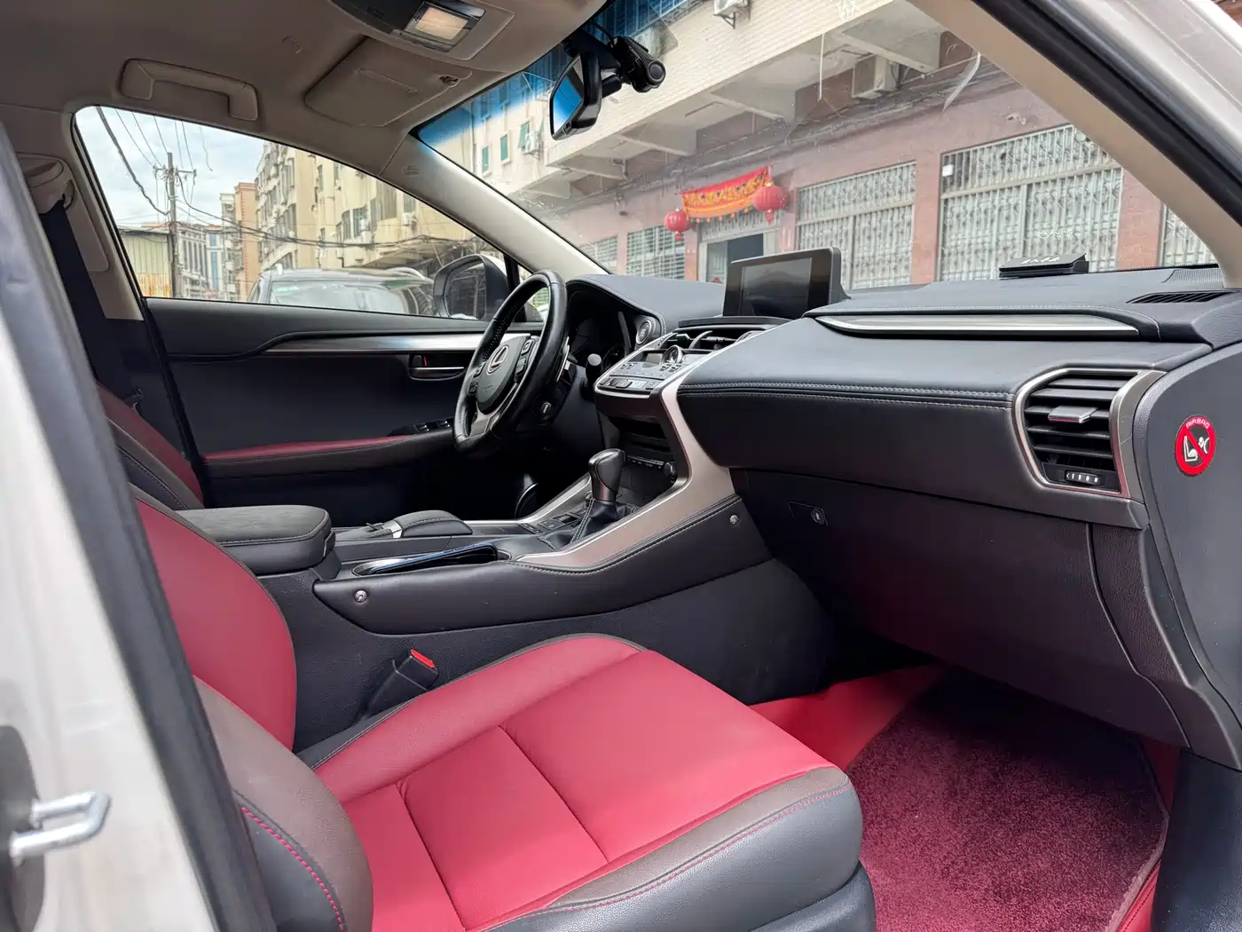 Lexus NX 2018 Model 300 FWD Fengxing Edition фото 8