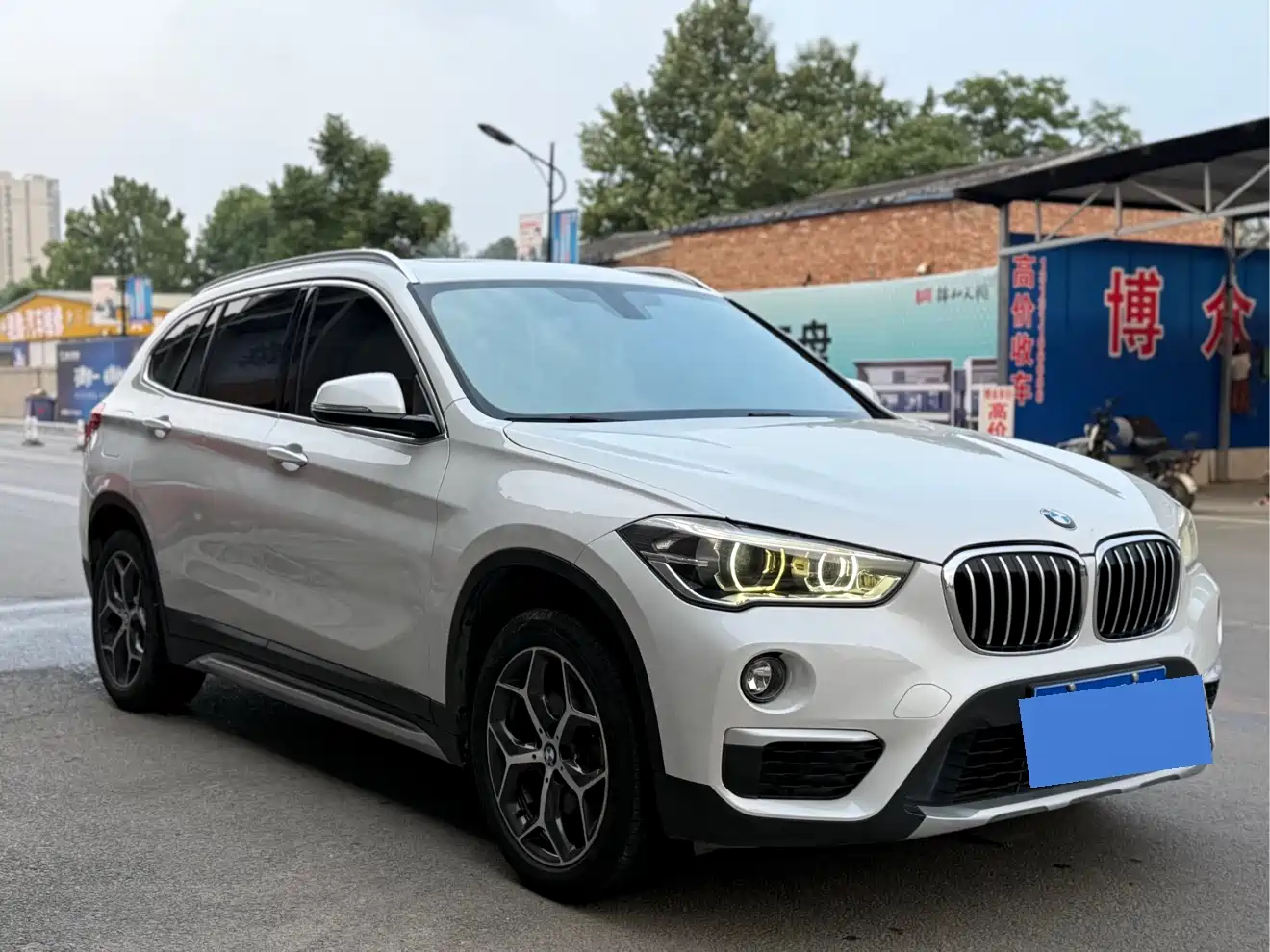 BMW X1 2018 sDrive18Li Premium Model фото 3