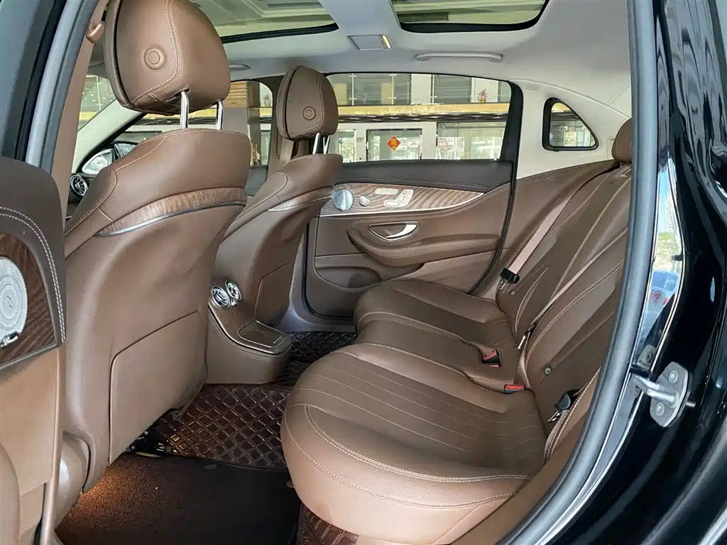 Mercedes-Benz E-Class 2023 E 300 L Luxury фото 14