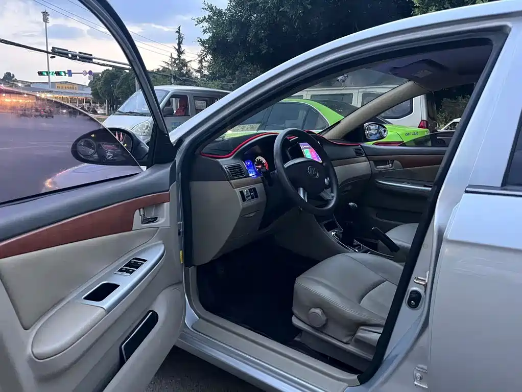 Lifan 630 2016 2014 1.5L Manual Comfort A VVT