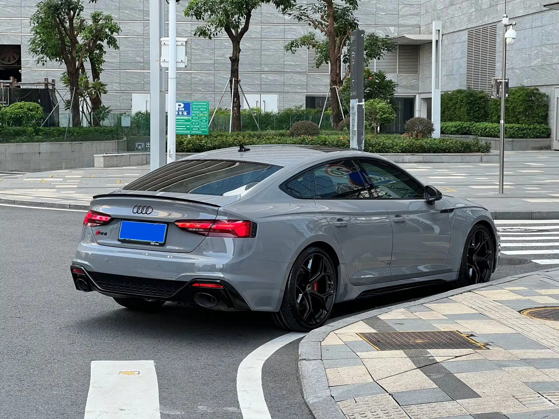 Фото 10 - Audi RS 5