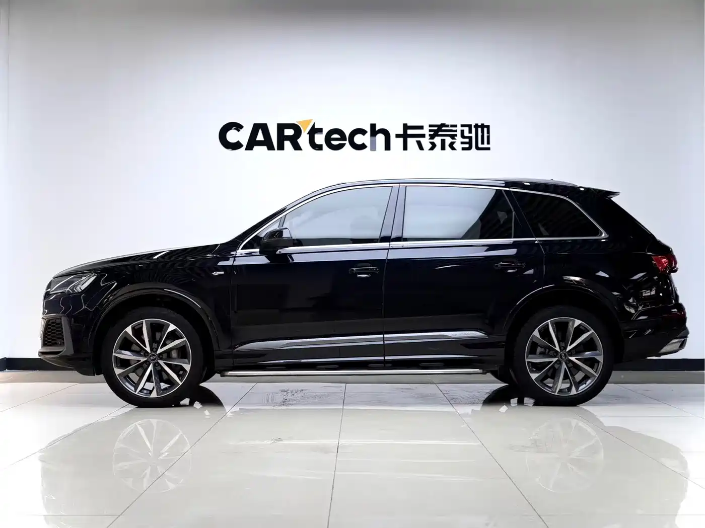 Audi Q7 2021 55 TFSI quattro S line Sport фото 5