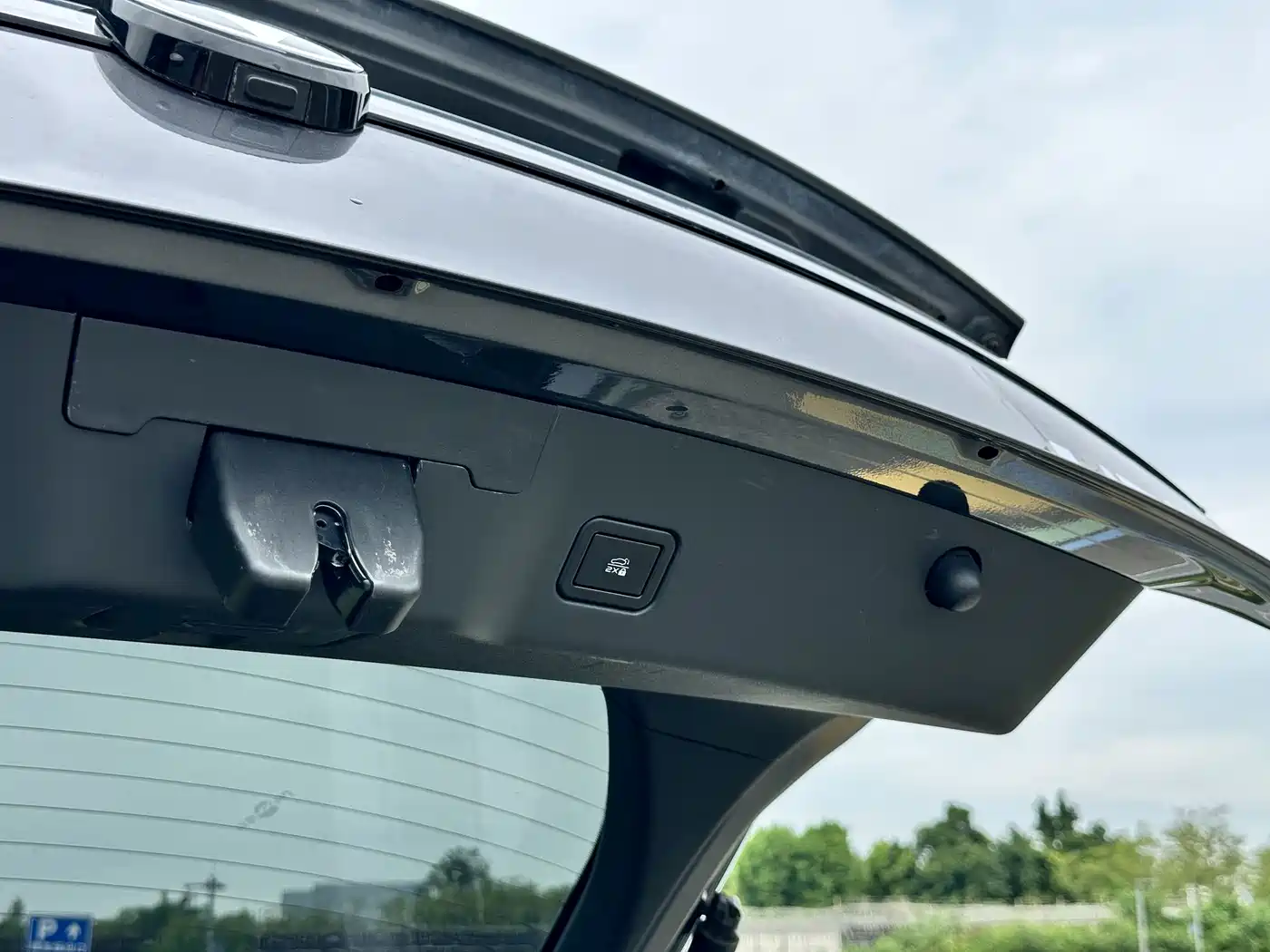 Changan UNI-V 2022 2022 1.5T Smart Pilot Edition