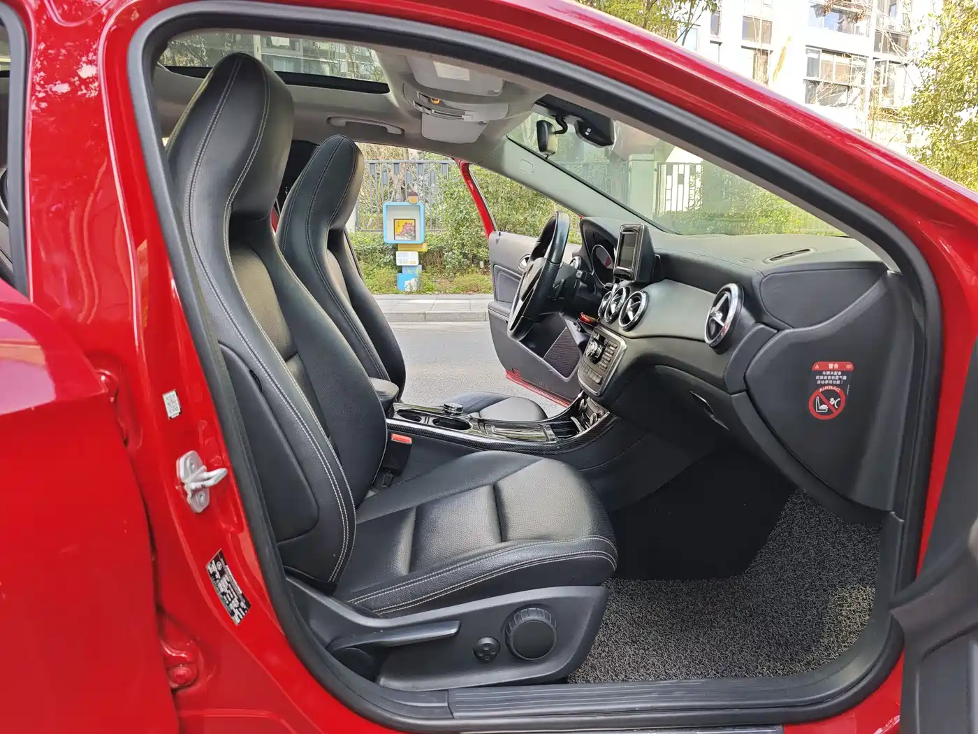 Mercedes-Benz GLA 2015 GLA 220 4MATIC Fashion Edition фото 15