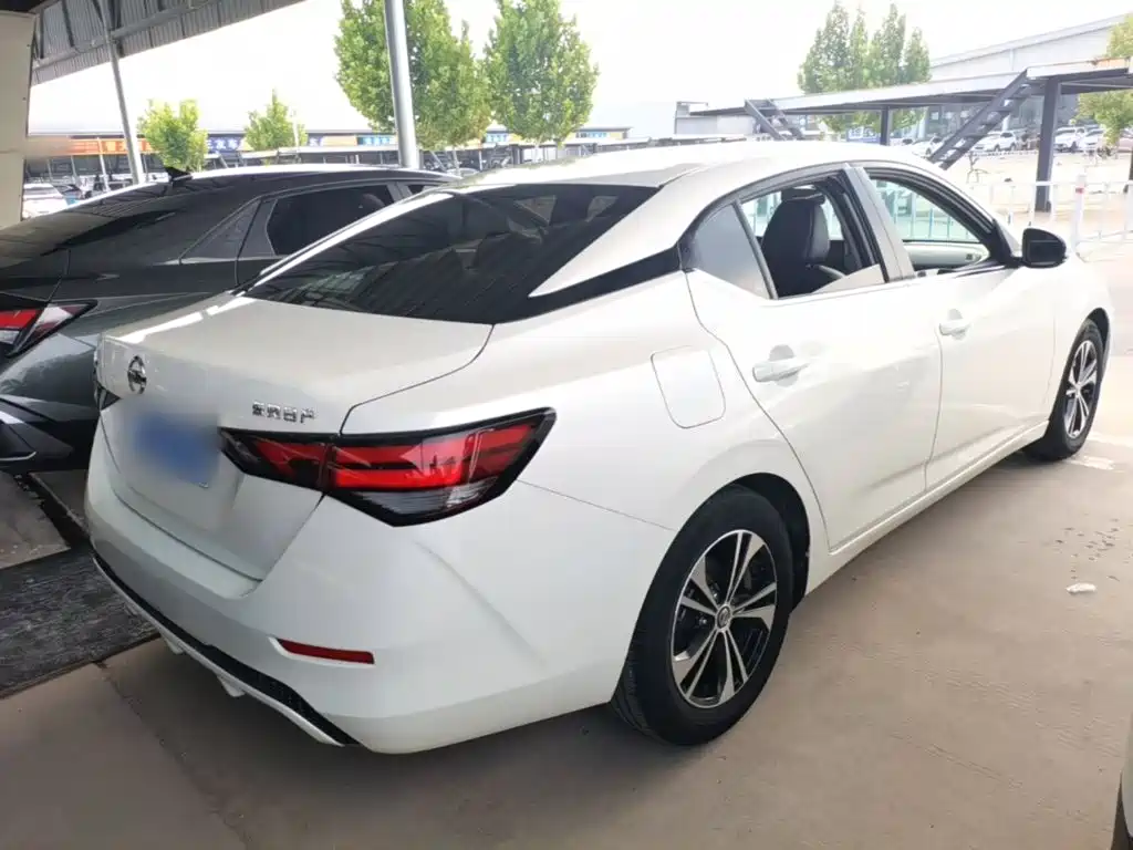 Nissan SYLPHY, миниатюра 7