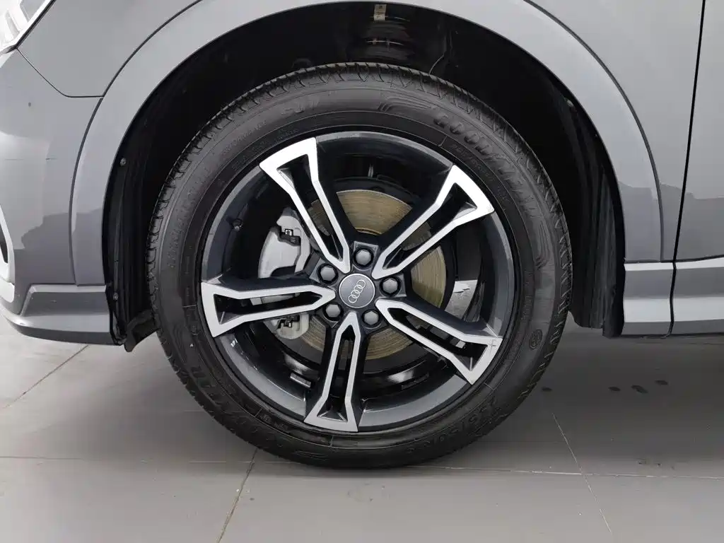Audi Q3, миниатюра 17