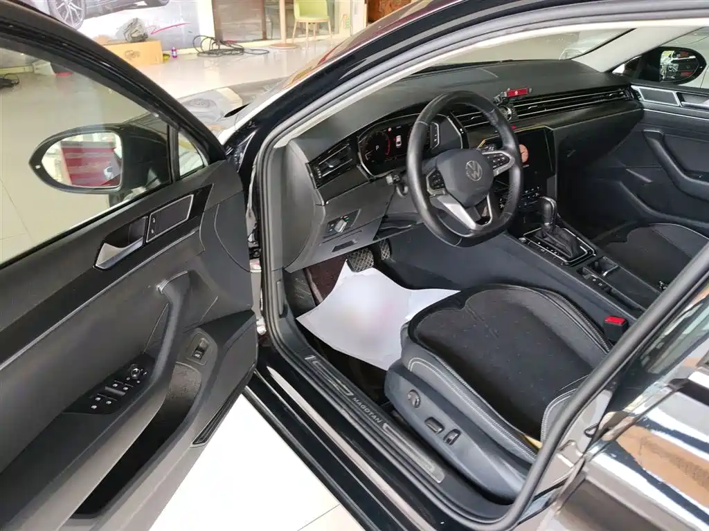 Volkswagen Magotan 2020 380TSI DSG Luxury фото 12