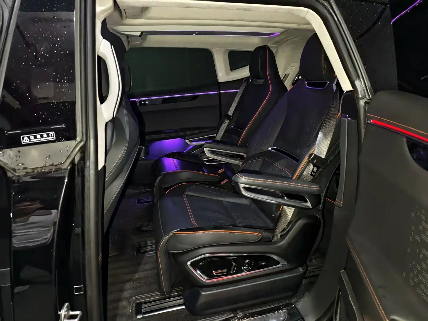 HiPhi X 2023 2021 Flagship Edition 6-Seater