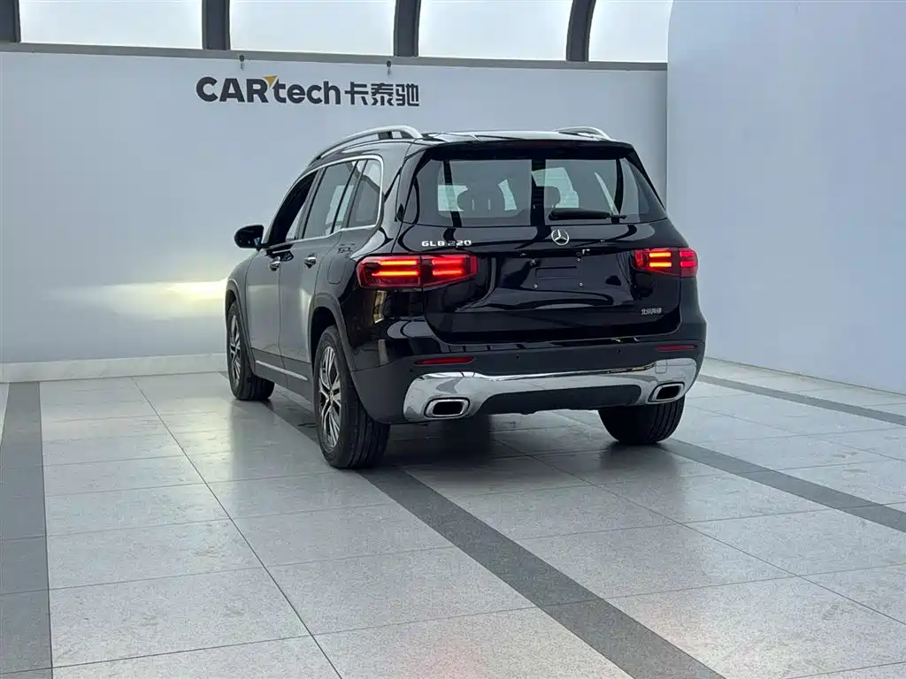 Mercedes-Benz GLB 2024 Facelift GLB 220 Dynamic фото 7