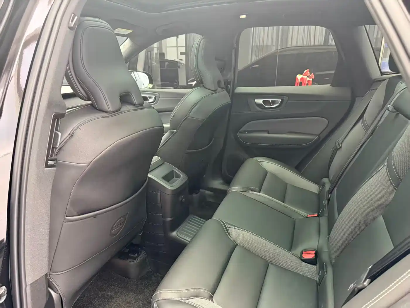 VOLVO XC60 PLUG IN HYBRID