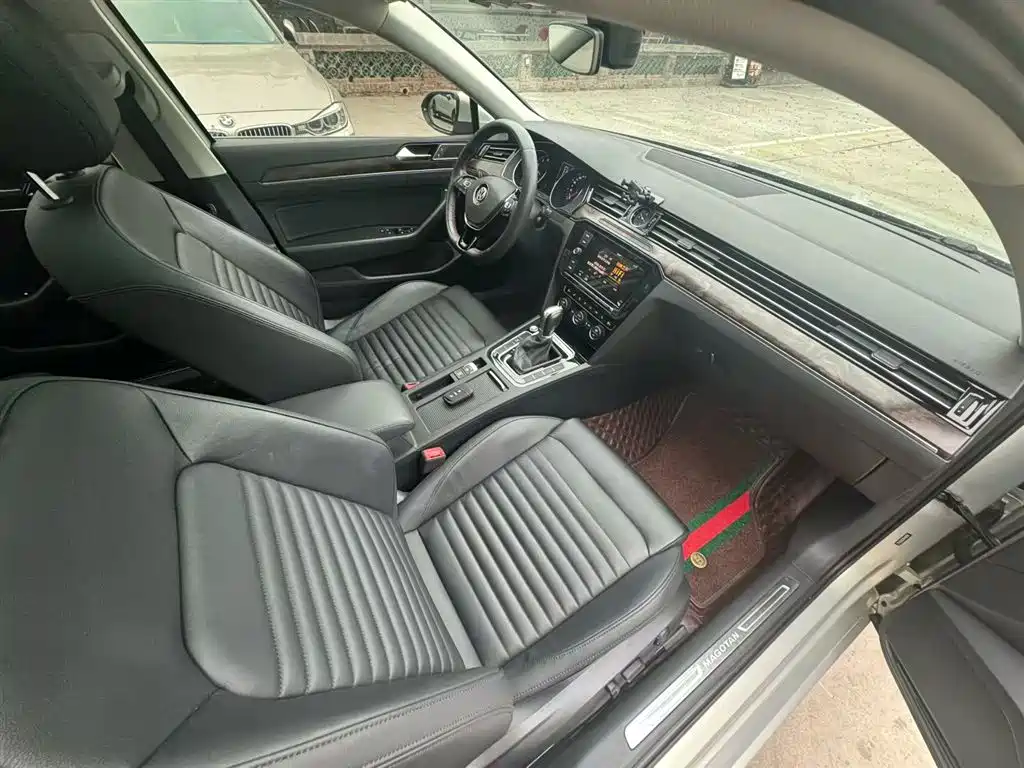Volkswagen Magotan 2019 330TSI DSG Luxury Class China VI фото 11
