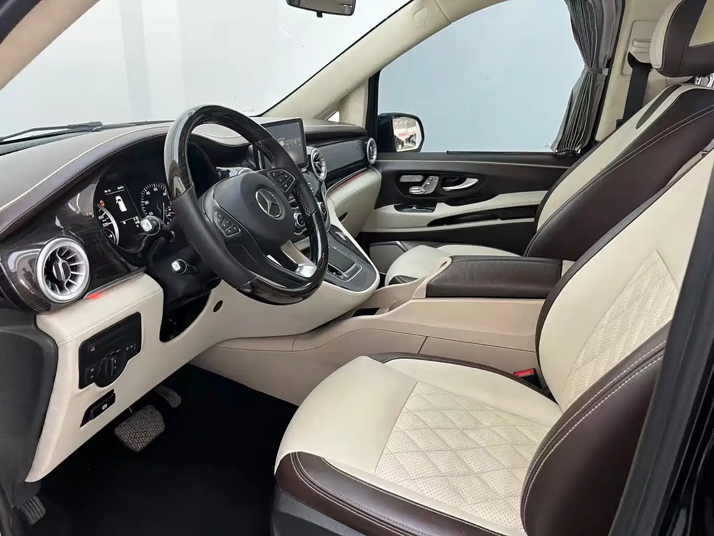 Mercedes-Benz Vito 2018 2.0T Business Edition China VI фото 7