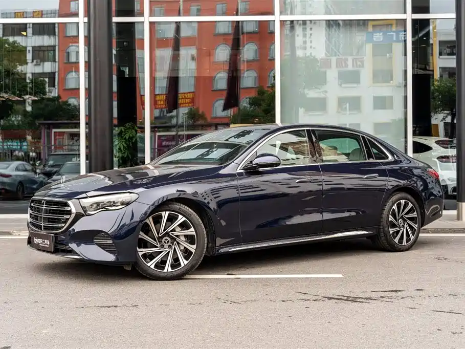 Mercedes-Benz E-Class 2024 Model E 300 L Luxury фото 3