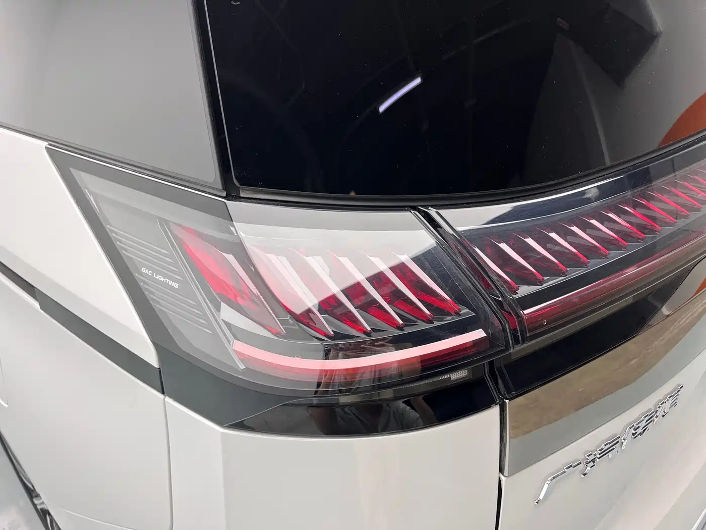 GAC Trumpchi Trumpchi E8 NEV 2024 150km Soaring Dragon Glory Edition фото 8