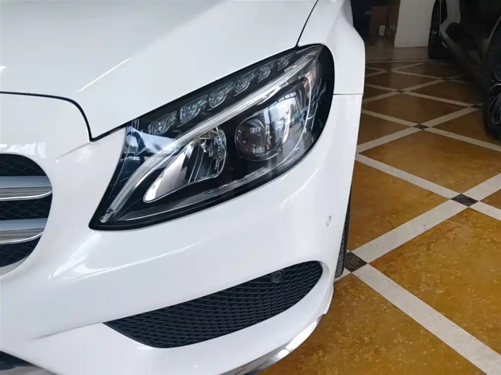 Mercedes-Benz C-Class 2018 C 200 L Sport Edition фото 24