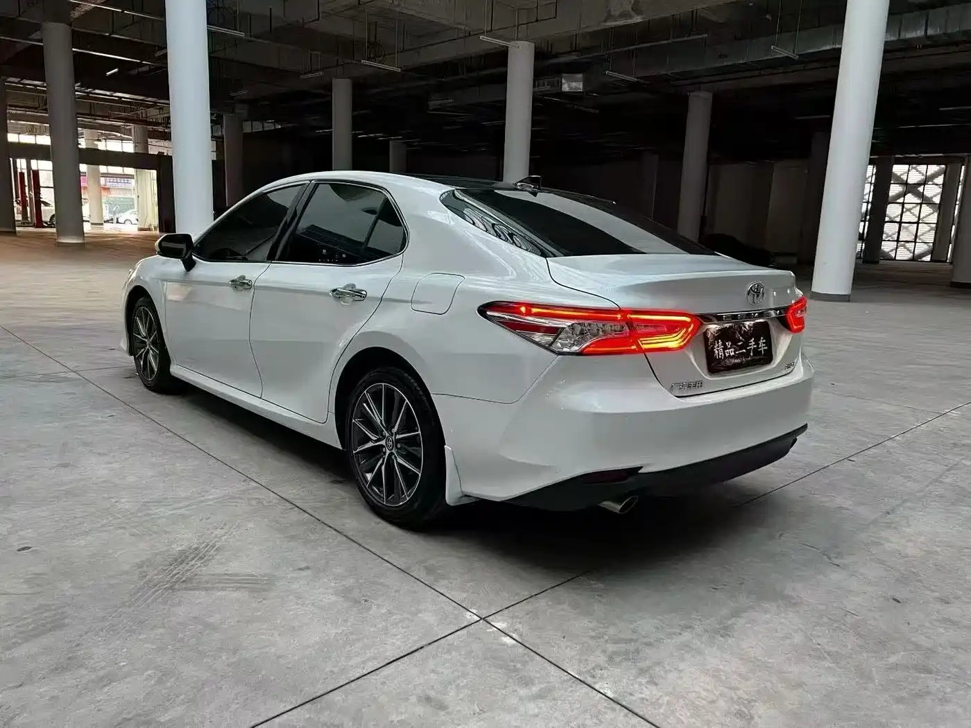 Toyota Camry 2021 2.5G Luxury Edition фото 7
