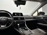 Фото 15 - Lexus RX