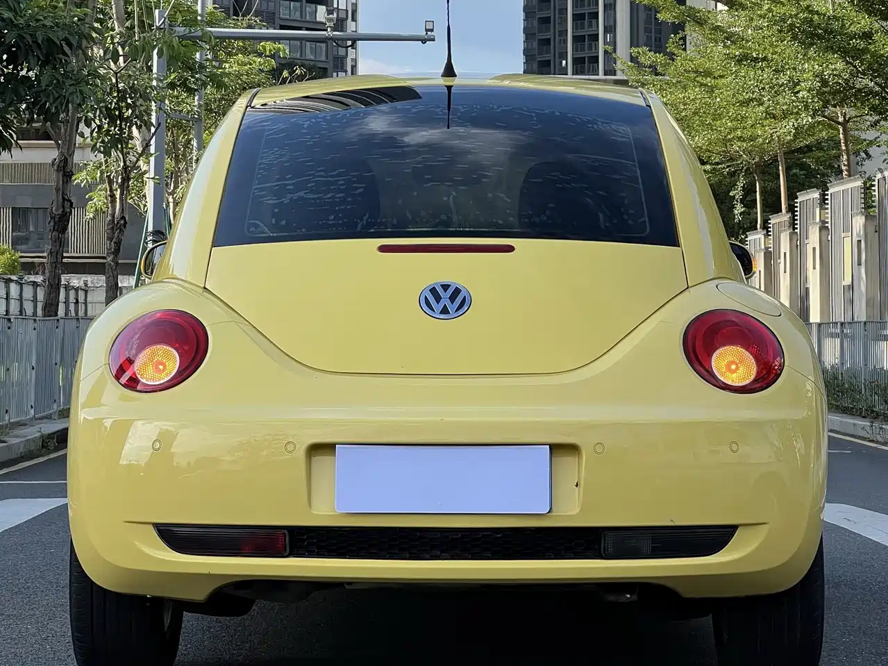 Photo 13 - Volkswagen Beetle