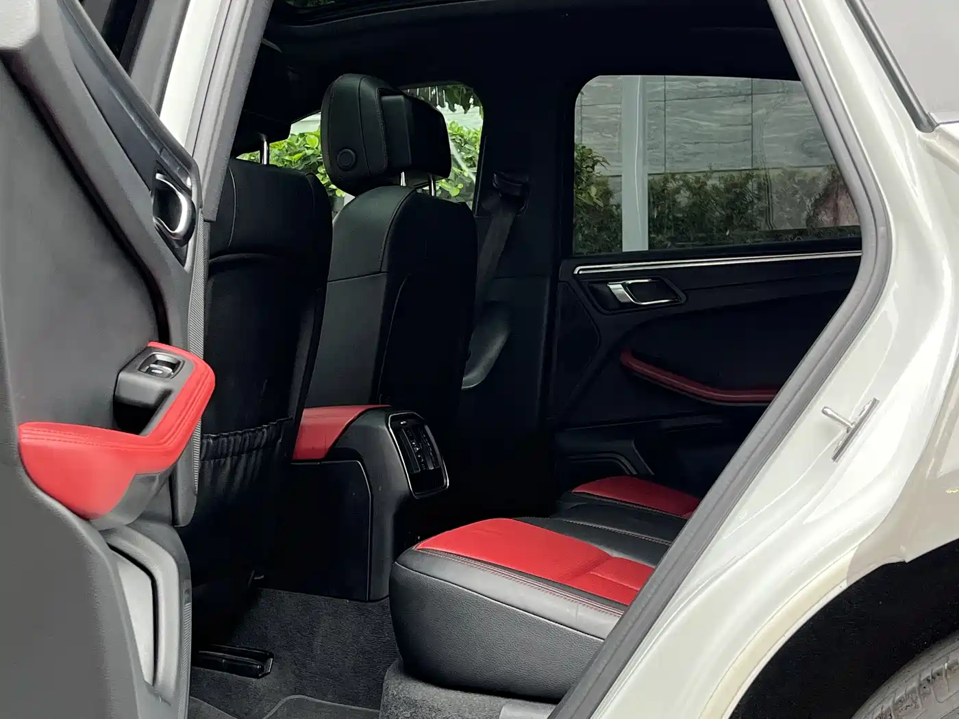 Porsche Macan 2017 Macan 2.0T фото 9