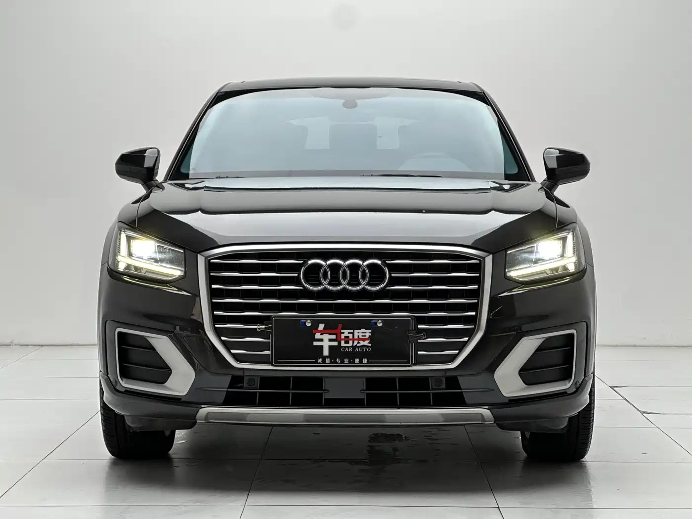 Audi Q2L 2018 35 TFSI Fashion Elegance China VI фото 2