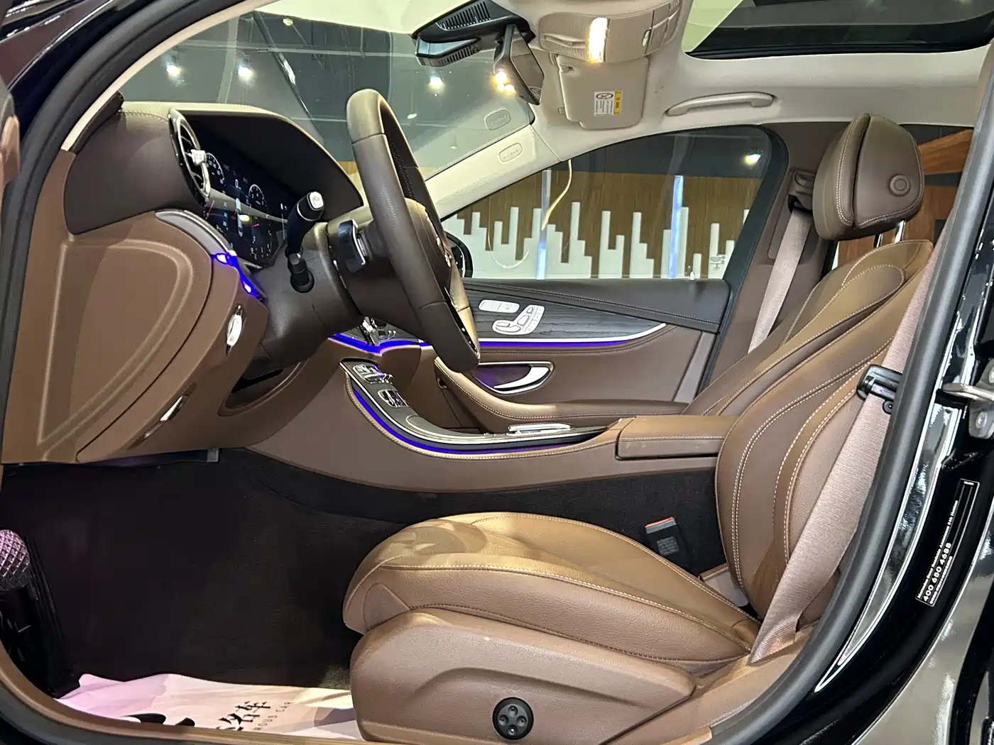 MERCEDES-BENZ E CLASS