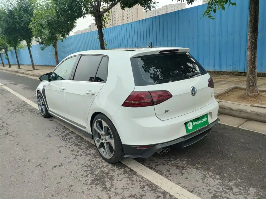 Volkswagen Golf 2016 1.4TSI 25th Anniversary Edition фото 5