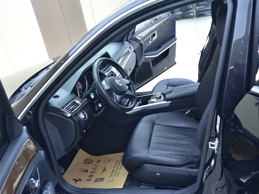 Mercedes-Benz E-Class 2015 E 200 L фото 4