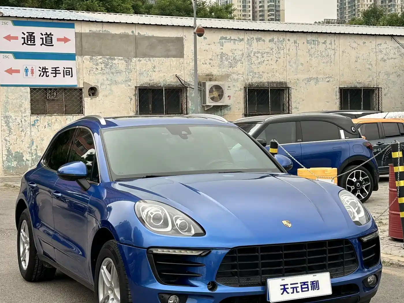 Porsche Macan 2017 Macan 2.0T фото 2