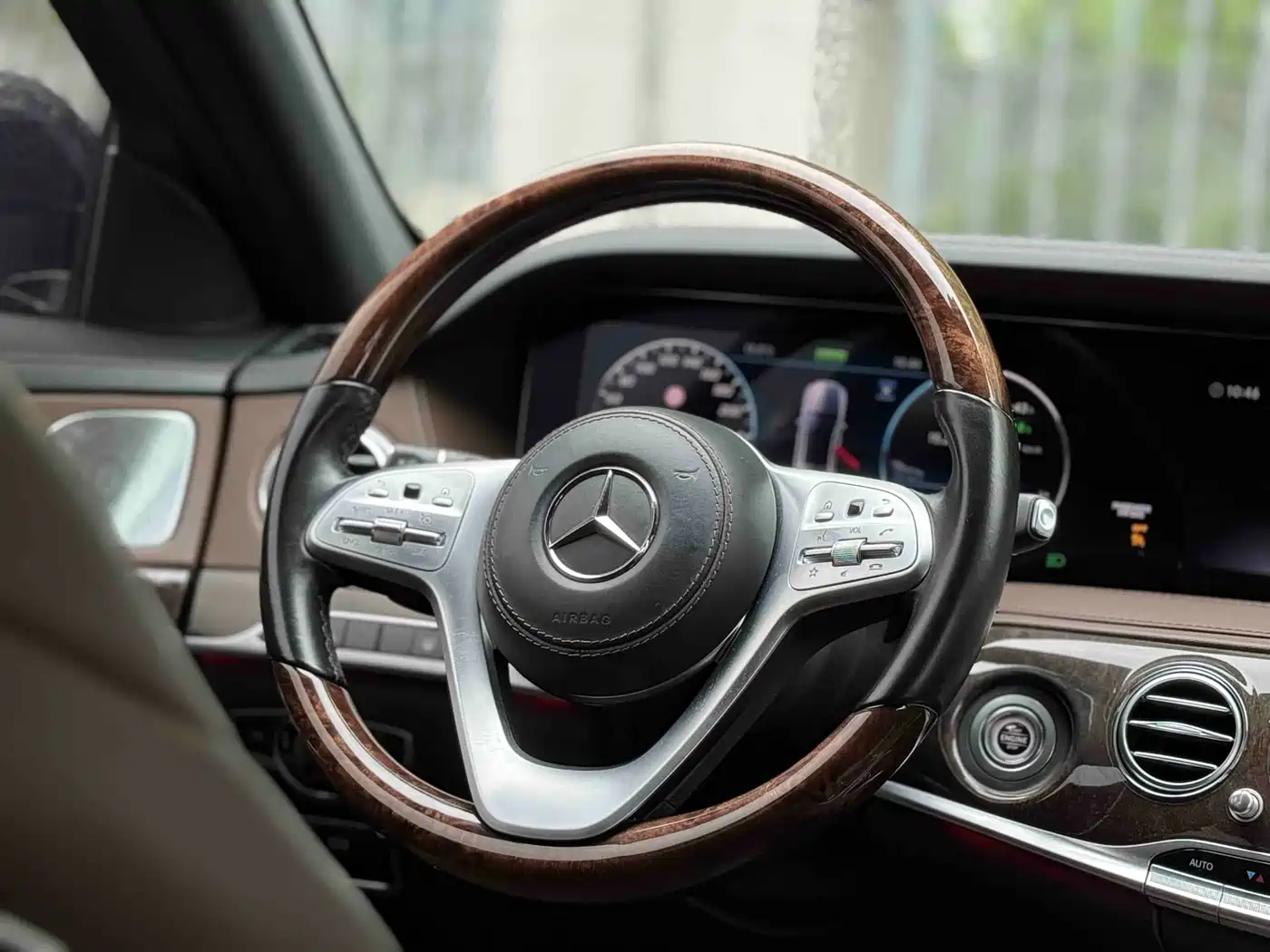 Mercedes-Benz S-Class 2020 S 350 L Premium Edition Collector's Version фото 9
