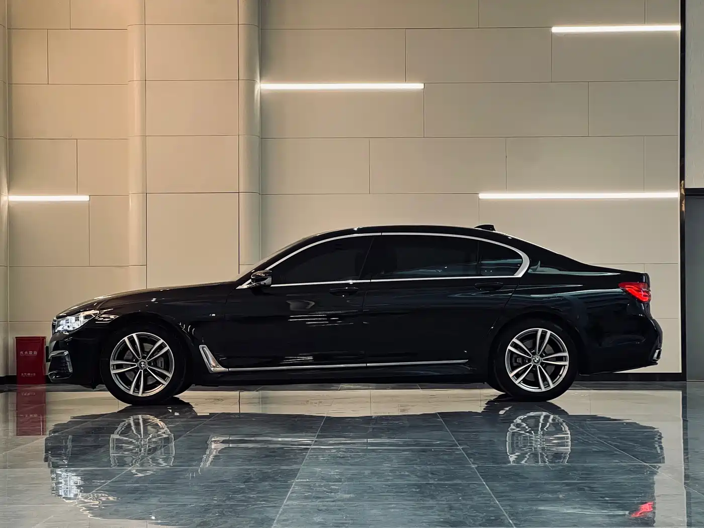 BMW 7 Series 2018 730Li Premium Type M Sport Package фото 3