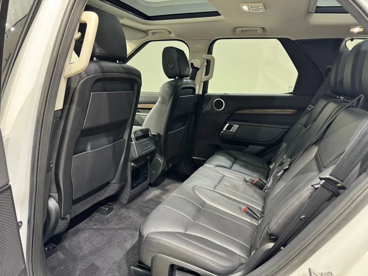 Land Rover Discovery 2019 3.0 SC V6 HSE LUXURY фото 8