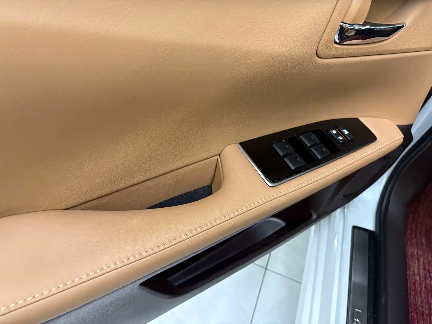 Lexus ES 2015 200 Comfort Edition фото 7