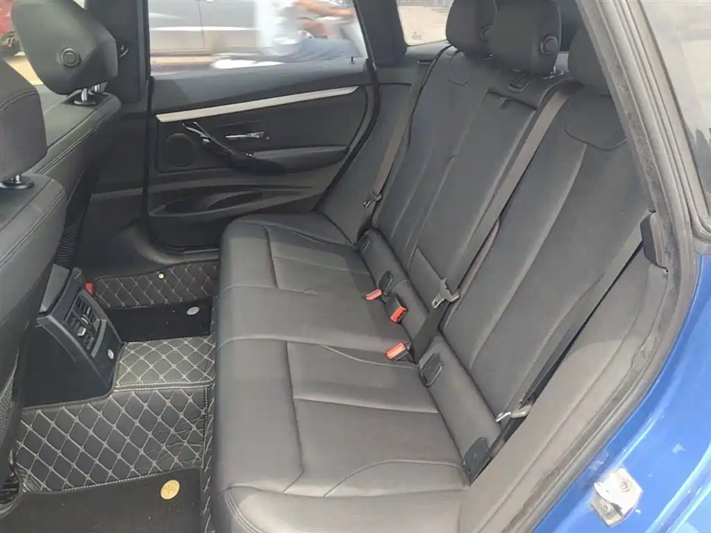 BMW 3 Series GT 2019 320i M Sport Package фото 17