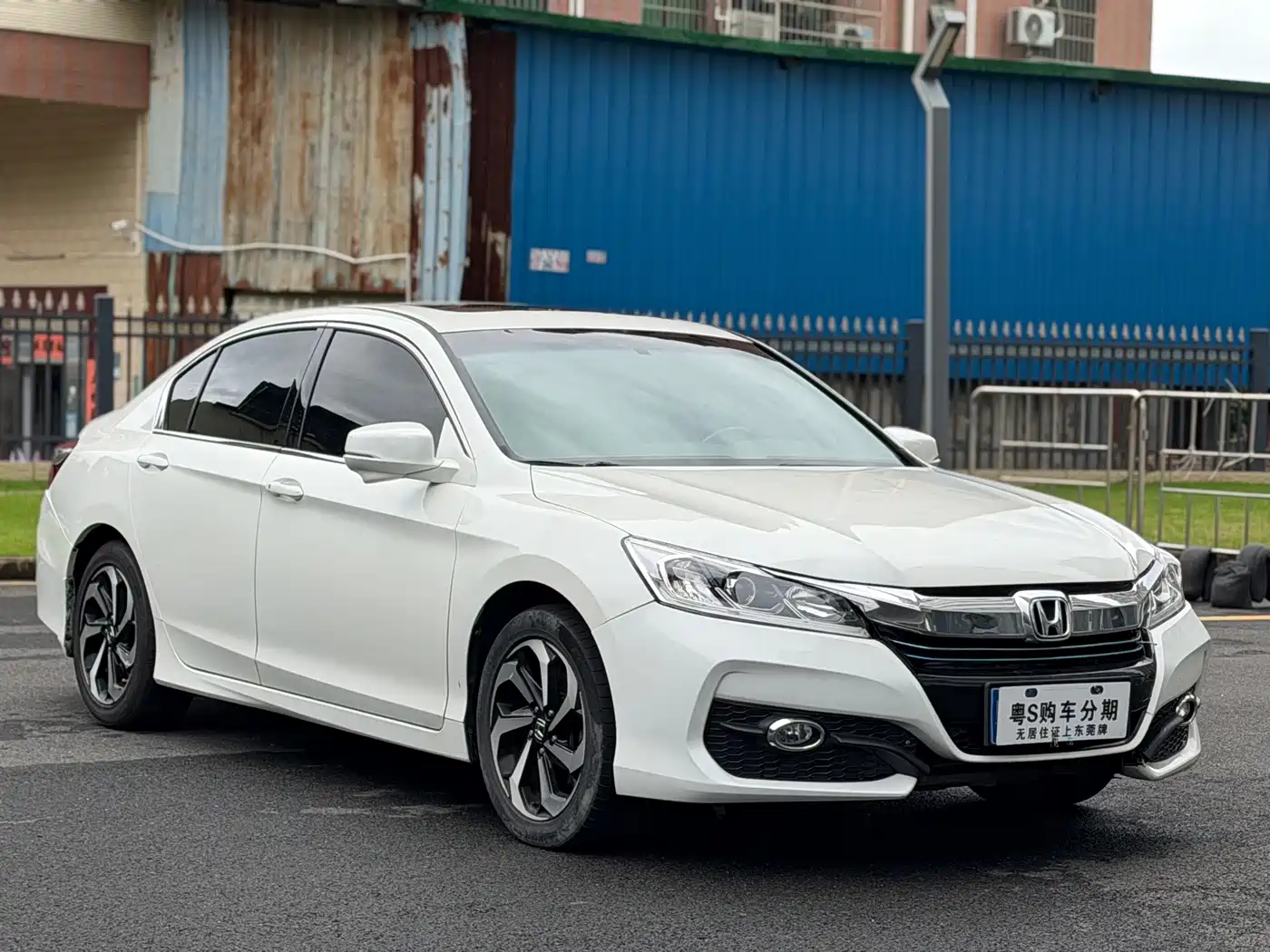 Фото 3 - Honda Accord