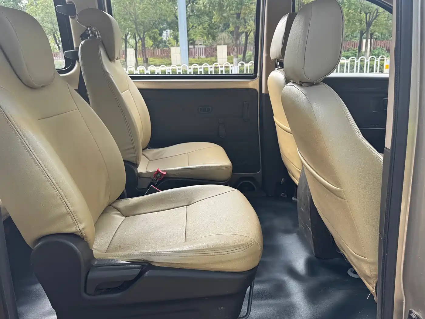 Wuling Motors Wuling Rongguang V 2016 2016 1.5L Standard