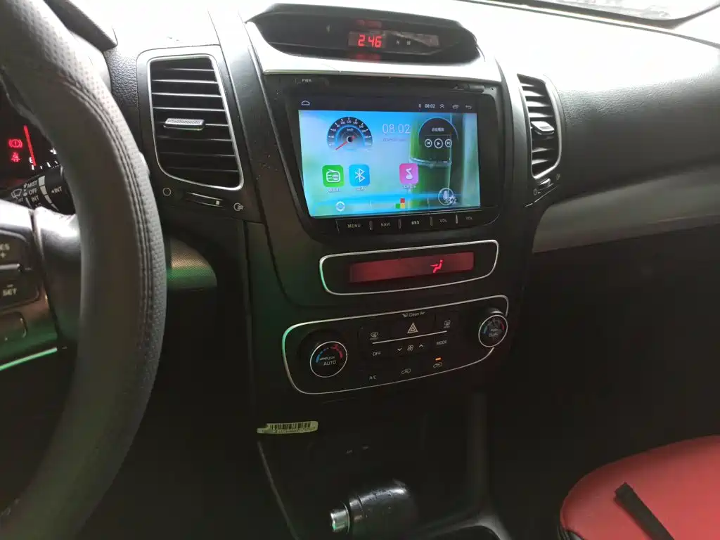 Photo 5 - Kia Sorento